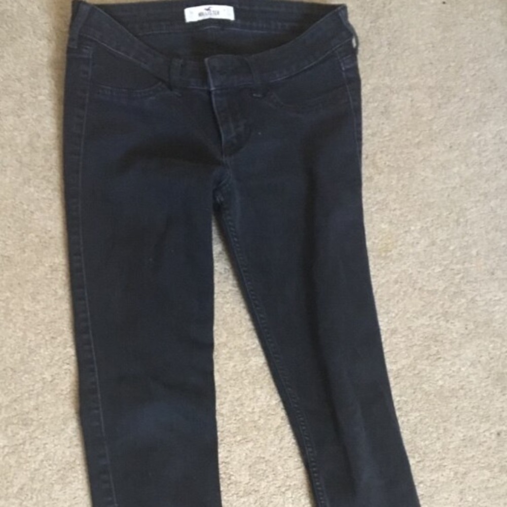 Hollister black skinny jeans